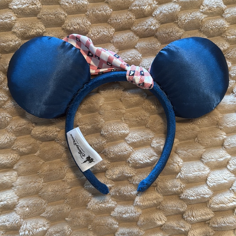Disney Ears - Picture 2 of 3